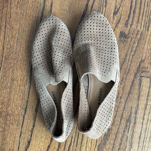 Lucky Brand slides (7)